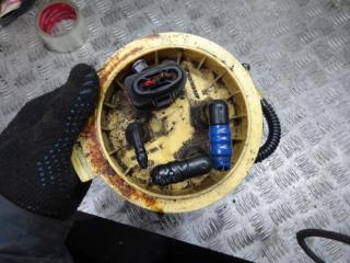 насос топливный Volkswagen Touareg 1 поколение 2005, 2.5 л., дизель, АКПП, внедорожник 5 дв., 7L6919679C