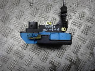 замок двери передней правой Volvo V70 2 поколение 2004, 2.4 л., дизель, МКПП, универсал