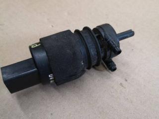 насос (моторчик) омывателя стекла Porsche Macan 1 поколение 2015, 3.0 л., дизель