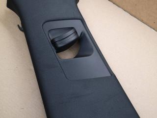 обшивка стойки центральной левой Porsche 2023, 2.9 л., бензин, АКПП, 95B867293