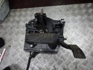 узел педальный (блок педалей) Mercedes-Benz Vaneo W414 2003, 1.7 л., дизель, АКПП, минивэн, A0135427717, A1682904001