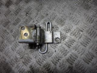 петля двери Audi A4 B5 [рестайлинг] 2000, 1.9 л., дизель, МКПП, универсал, 8D0831412F