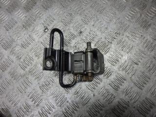 петля двери Volkswagen Touareg 1 поколение 2005, 2.5 л., дизель, АКПП, внедорожник 5 дв., 7L0831411