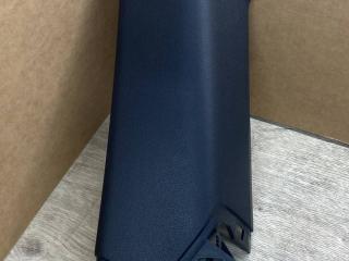 обшивка стойки центральной правой Porsche Macan 1 поколение 2015, 3.0 л., дизель, 95B867288