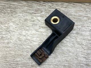 Кронштейн накладки на порог Porsche Macan 1 поколение 2015, 3.0 л., дизель, 95B825352C