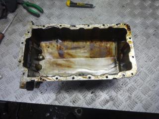 масляный поддон Volkswagen Passat B6 2006, 2.0 л.