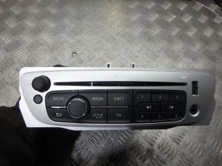 магнитола Renault Megane 3 поколение [2-й рестайлинг] 2015, 1.6 л., бензин, МКПП, хетчбэк 5 дв., 281153992R