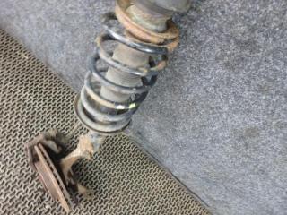 стойка передняя левая Volkswagen Golf 3 поколение 1994