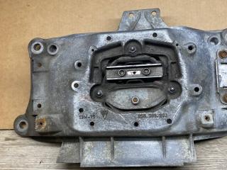 кронштейн КПП Porsche Macan 1 поколение 2015, 3.0 л., дизель, 95B399263