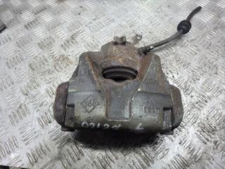 суппорт передний левый Renault Megane 3 поколение [2-й рестайлинг] 2015, 1.6 л., бензин, МКПП, хетчбэк 5 дв.