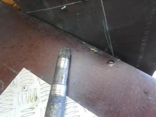 полуось передняя правая (приводной вал, ШРУС) Peugeot 407 1 поколение 2006, 2.2 л., дизель, МКПП, универсал