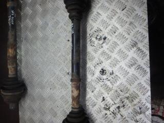 полуось передняя левая (приводной вал, ШРУС) Audi A6 4A/C4 1996, 2.0 л.