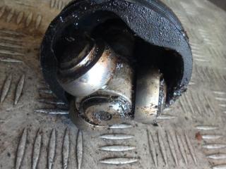 полуось передняя правая (приводной вал, ШРУС) Mitsubishi Space Star 1 поколение 2002, 1.8 л., бензин