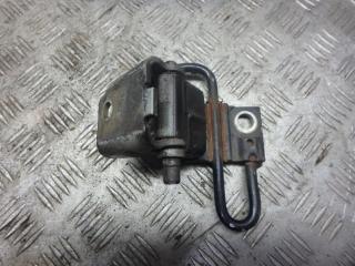 петля двери Audi A4 B6 2003, 2.0 л., бензин, МКПП, седан, 8E0831411