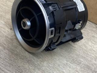 дефлектор обдува салона Alfa Romeo 2018, 2.0 л., бензин, АКПП, задний привод, 1561101760