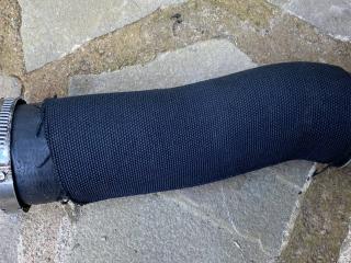 патрубок интеркулера Porsche Cayenne 958 [рестайлинг] 2016, 3.0 л., дизель