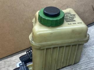 бачок гидроусилителя Porsche Cayenne 958 [рестайлинг] 2016, 3.0 л., дизель, правый руль, 7L6422371E