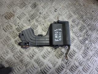 блок предохранителей Renault Megane 3 поколение [2-й рестайлинг] 2015, 1.6 л., бензин, МКПП, хетчбэк 5 дв., 243170005R