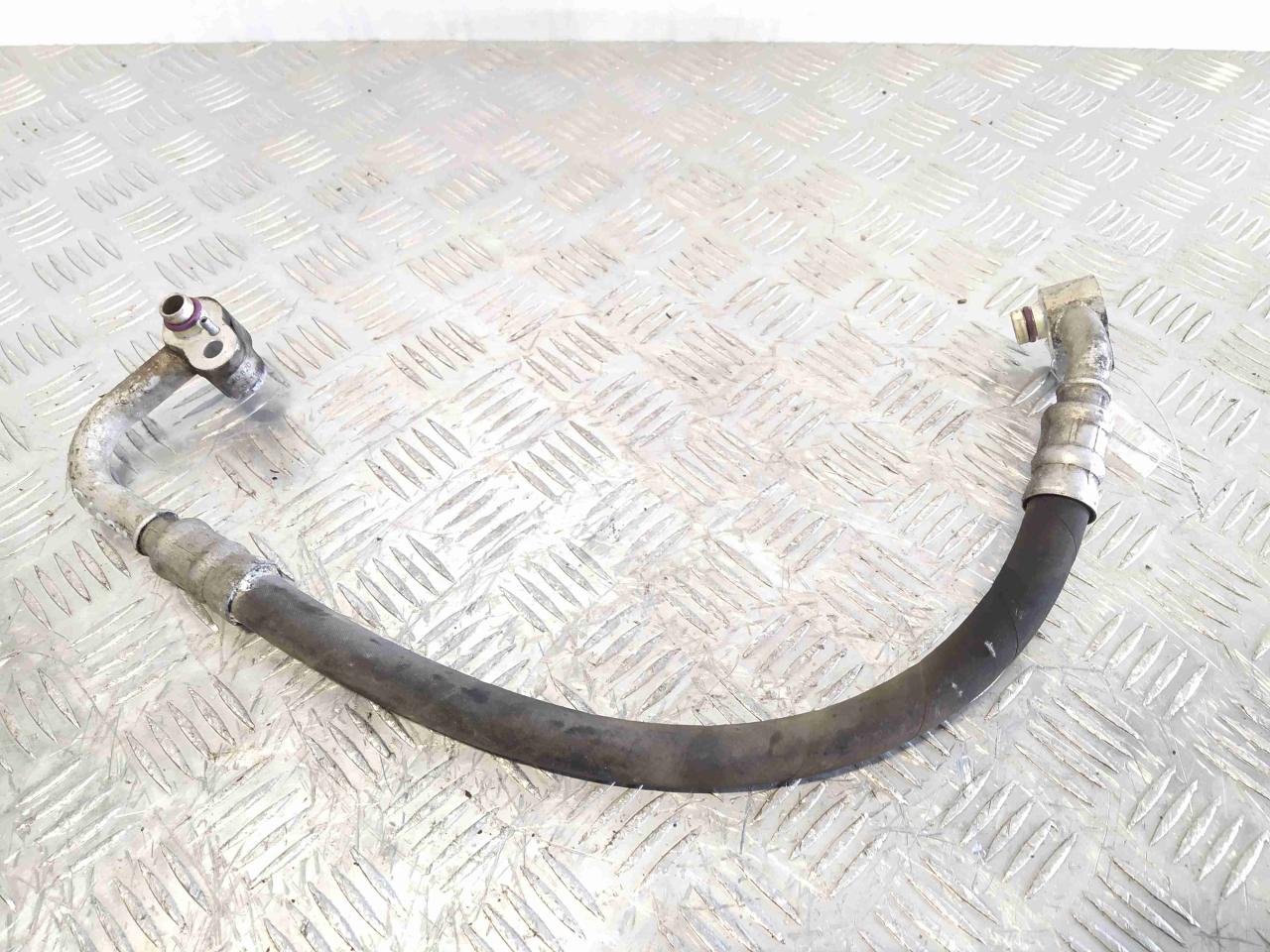 трубка кондиционера SEAT Leon 2 поколение 2006, 1.6 л., i, бензин, МКПП, передний привод, 1K0820721G - фото №1