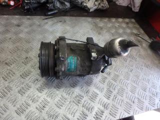 компрессор кондиционера Mitsubishi Carisma 1 поколение [рестайлинг] 2001, 1.9 л., дизель, 8200040681