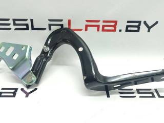 петля капота левая Tesla Model Y 1 поколение (2020 - 2026), 1496267-00-B