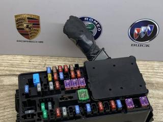 блок предохранителей Chevrolet Traverse 2 поколение 2018, 3.6 л., бензин, АКПП, 71540950