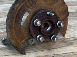 кулак поворотный левый Chevrolet Malibu 8 поколение [рестайлинг] 2016, 2.0 л., бензин, передний привод, 23384197