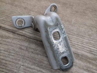 петля двери Chevrolet Malibu 8 поколение [рестайлинг] 2016, 2.0 л., бензин, передний привод