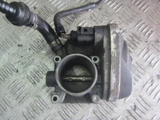 заслонка дроссельная Volkswagen Golf 4 поколение 2001, 036133062L