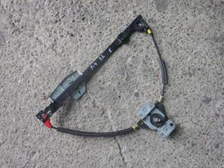 стеклоподъемник задний левый Volkswagen Passat B4 1994