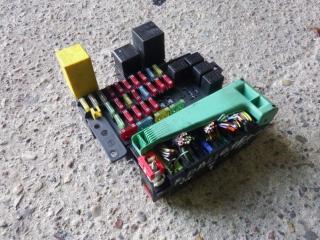 блок предохранителей Fiat Palio 1 поколение 2000, 1.6 л., бензин