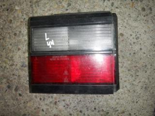 фонарь крышки багажника левый Volkswagen Passat B3 1990, универсал