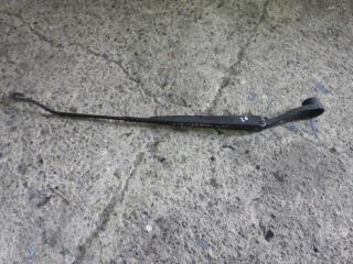 щеткодержатель (поводок стеклоочистителя, дворник) Kia Cerato 1 поколение 2005