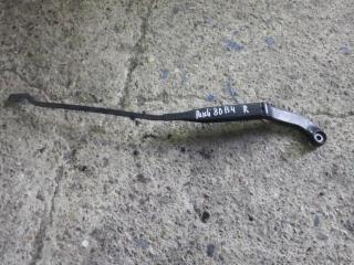 щеткодержатель (поводок стеклоочистителя, дворник) Audi 80 B3 1992