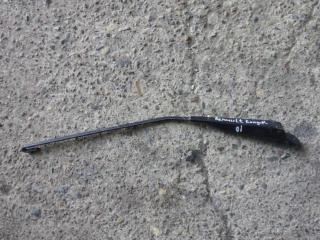 щеткодержатель (поводок стеклоочистителя, дворник) Renault Kangoo 1 поколение 2000