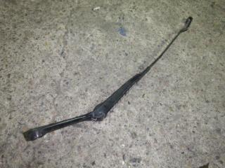 щеткодержатель (поводок стеклоочистителя, дворник) Opel Vectra B 1998