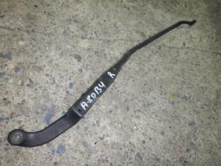 щеткодержатель (поводок стеклоочистителя, дворник) Audi 80 B3 1992