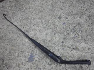 щеткодержатель (поводок стеклоочистителя, дворник) Kia Magentis 1 поколение 2002