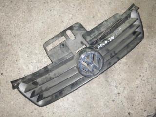 решетка радиатора Volkswagen Polo 4 поколение 2005