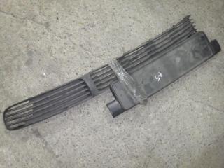 заглушка (решетка) в бампер Volkswagen Passat B5 1998