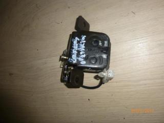 замок багажника Kia Carens 1 поколение [рестайлинг] 2004, 2.0 л., дизель, МКПП, минивэн