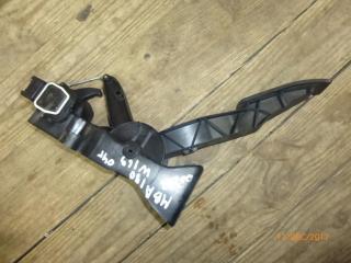 педаль Mercedes-Benz A-Класс W169 2004, 2.0 л., дизель, МКПП, хетчбэк 5 дв., A1693000304