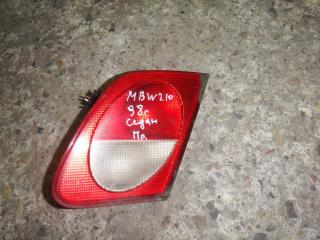 фонарь крышки багажника правый Mercedes-Benz E-Класс W210/S210 1998, седан