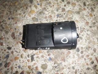 переключатель света Volkswagen Golf 4 поколение 2001, 1.4 л., бензин, МКПП, хетчбэк 5 дв.