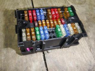 блок предохранителей Volkswagen Transporter T5 2005, 1.9 л., дизель, МКПП, микроавтобус