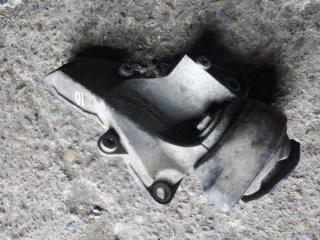 кронштейн КПП Audi A4 B6 2002, 8D0399114AJ