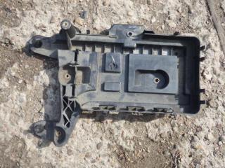 полка аккумулятора Volkswagen Golf 5 поколение 2007, 1.9 л., дизель, МКПП, универсал