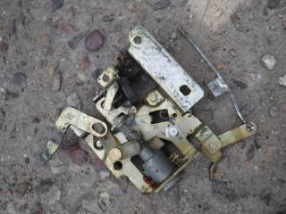 замок двери задней правой Volkswagen Transporter T4 1995, 2.4 л., дизель, МКПП, микроавтобус