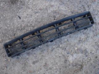 заглушка (решетка) в бампер Volkswagen Golf 4 поколение 2002, 1.4 л., бензин, МКПП, универсал