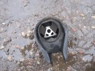 подушка крепления двигателя Ford Focus 2 поколение 2007, 1.6 л., дизель, МКПП, универсал, 4M516P082G